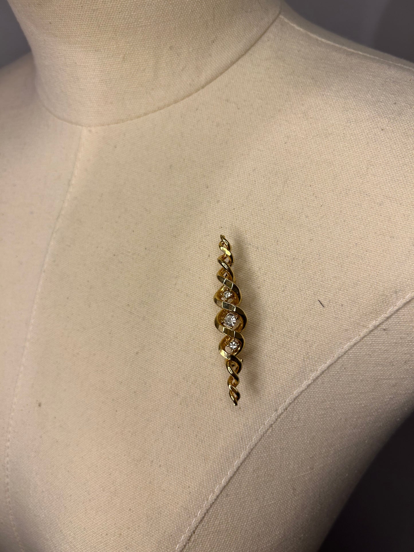 Gold Tone Diamanté Brooch