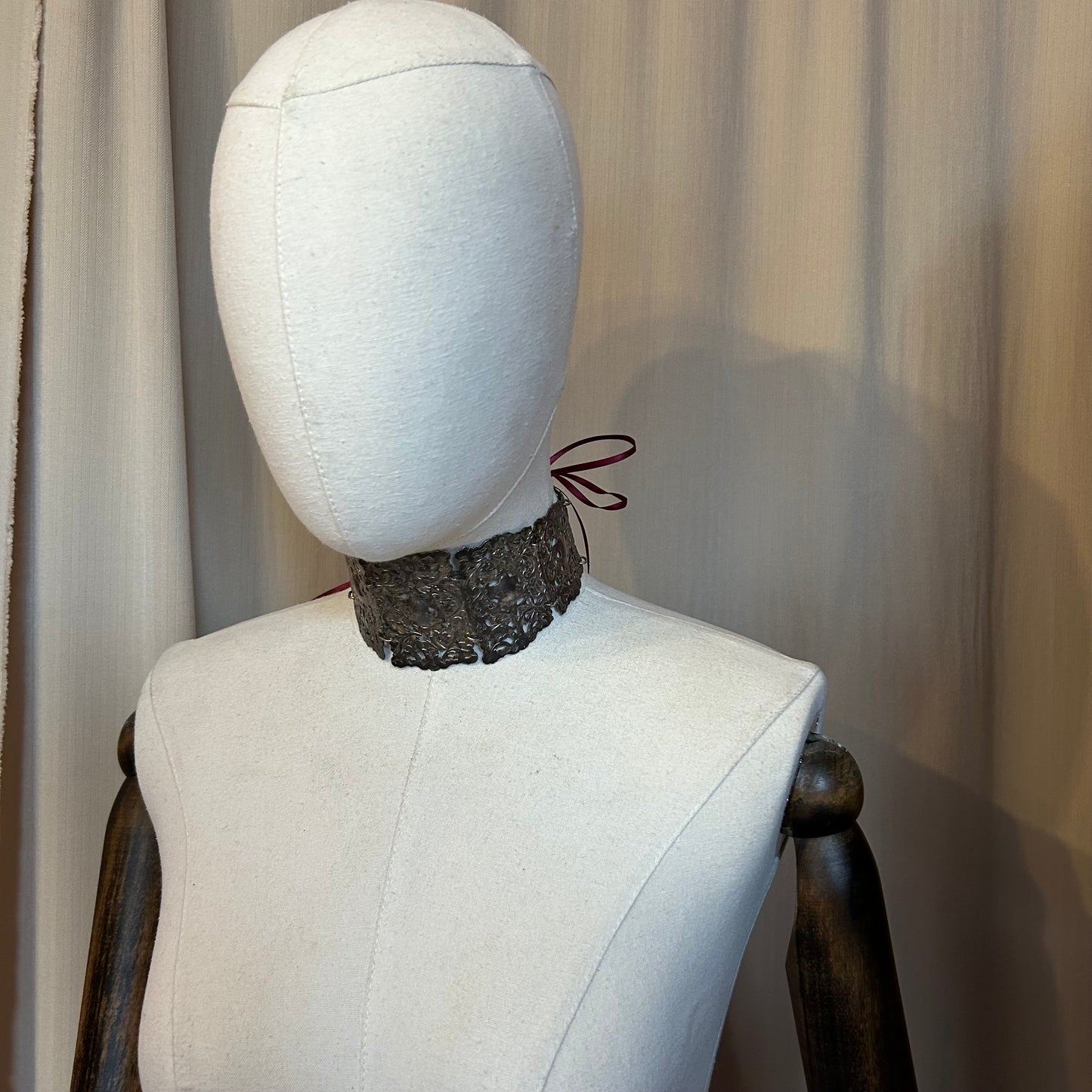Found Choker