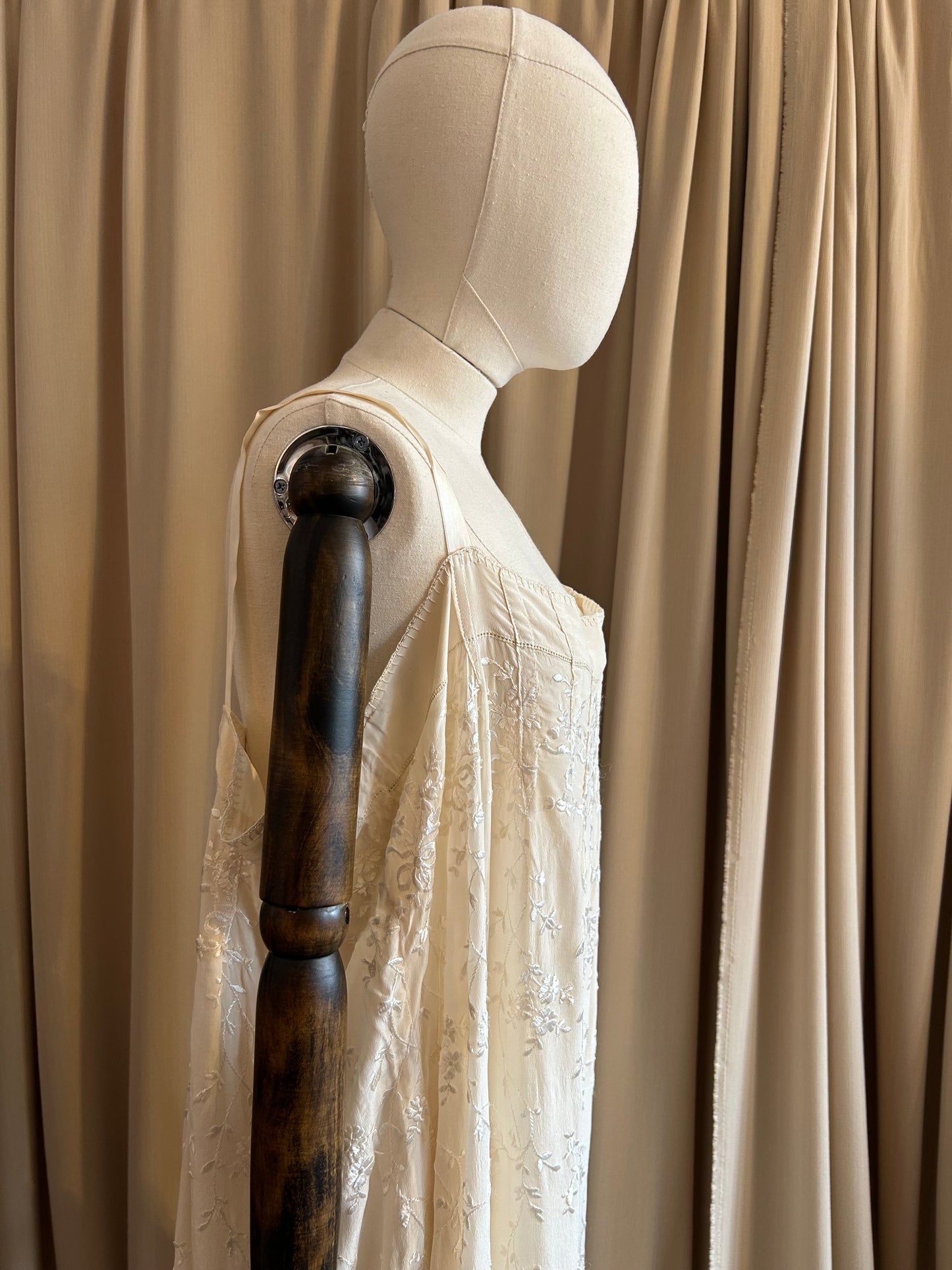 1920s Boxy Embroidered Slip