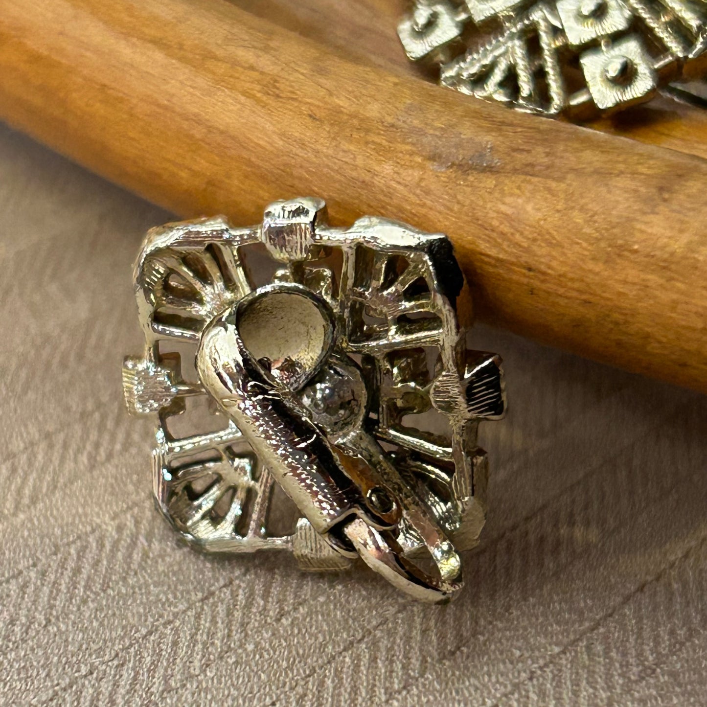 Jewel craft Square Clip Ons