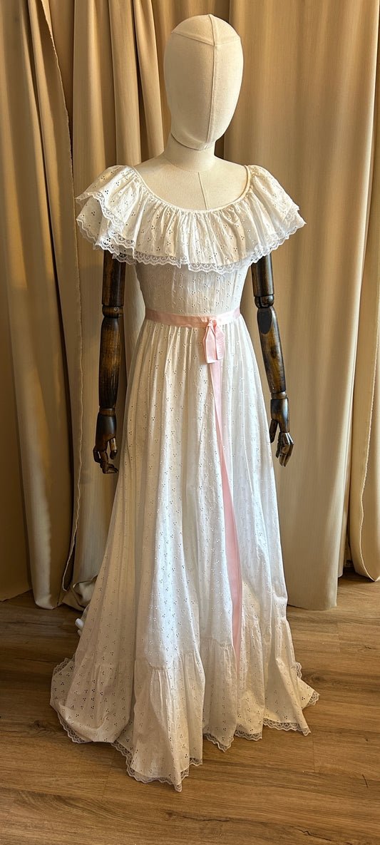 Brodierie Anglais Gown