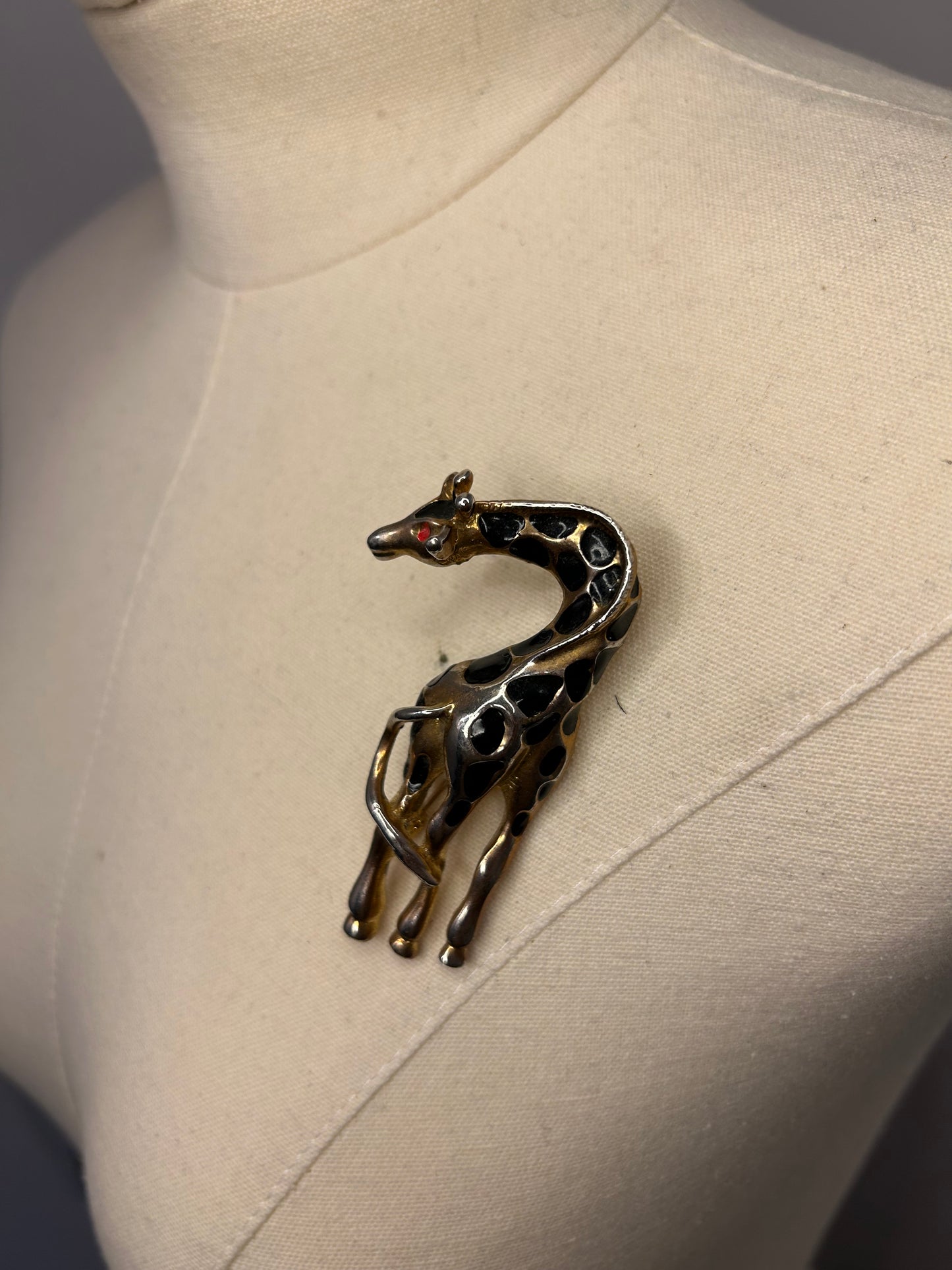 Giraffe Brooch