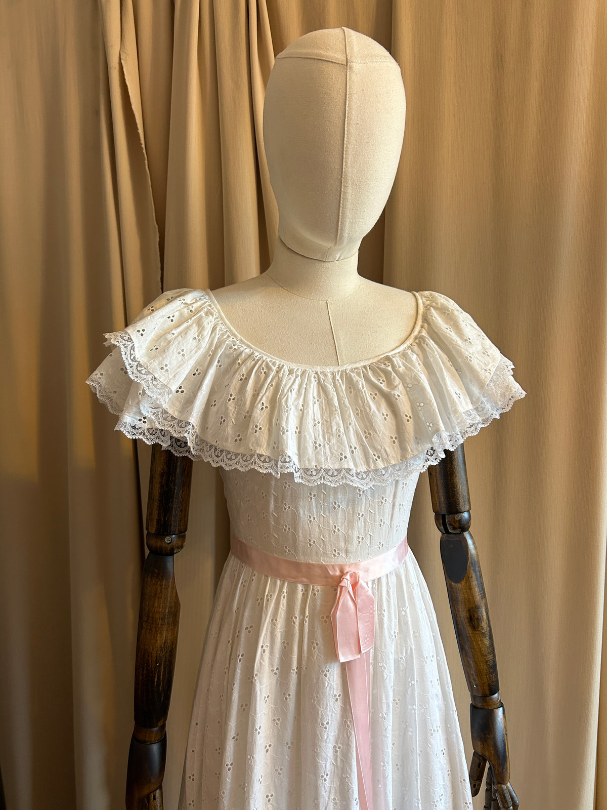 Brodierie Anglais Gown