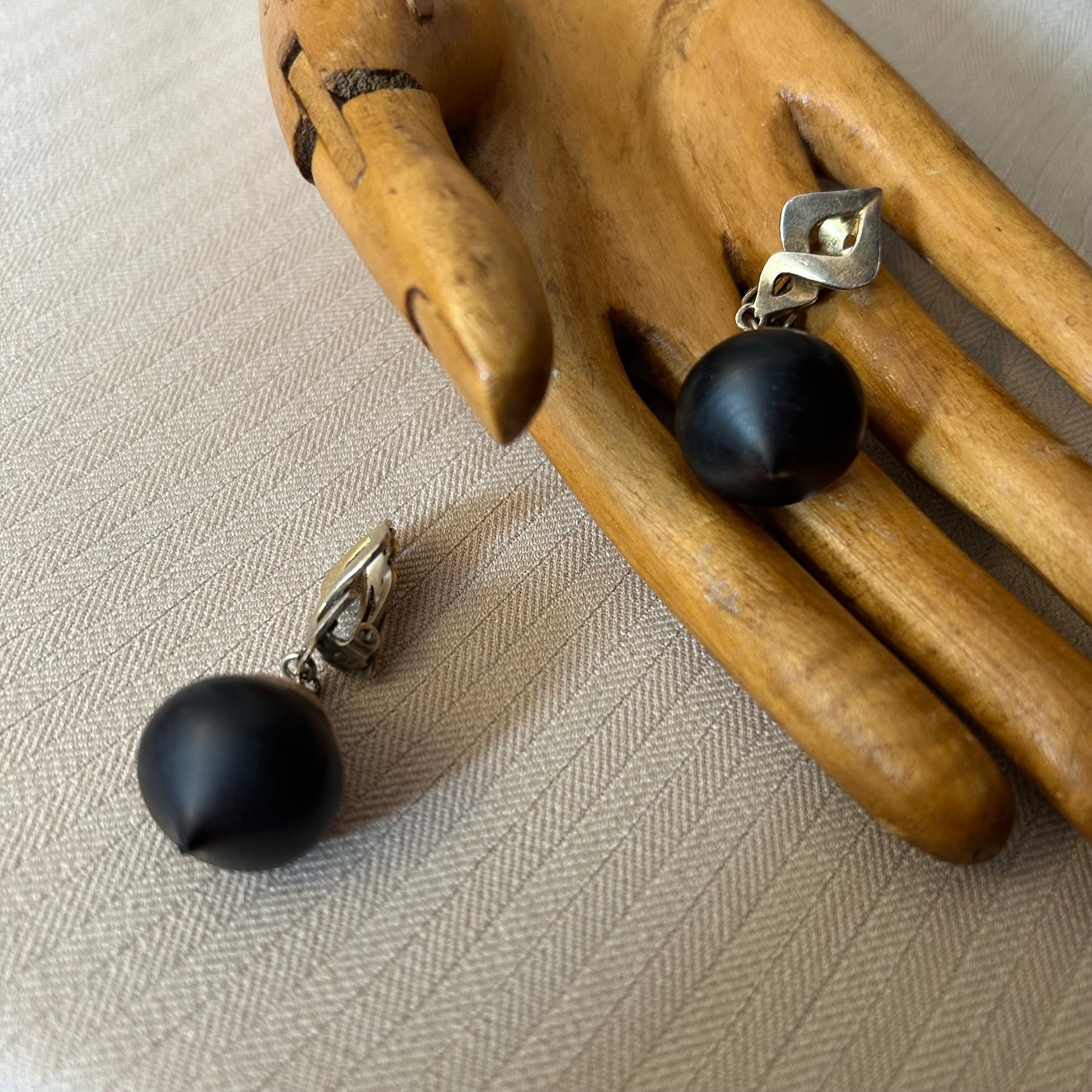 Sterling Bulbous Clip On